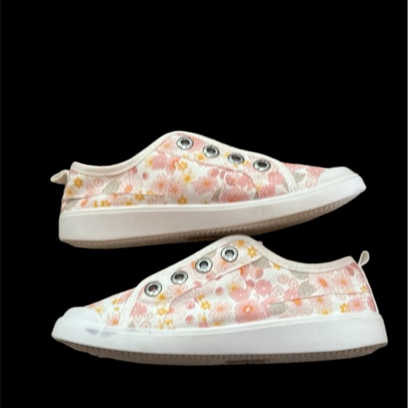 Blowfish Malibu kids size 1 slip on shoes NWOT - Picture 6 of 13